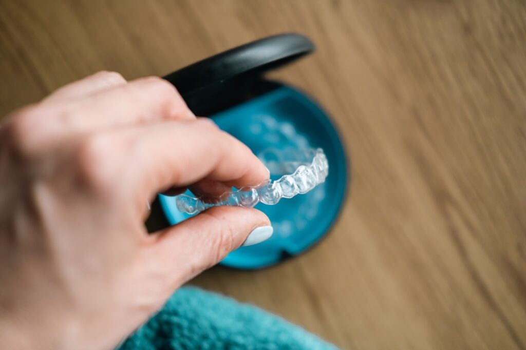 Invisalign Travel Tips: How to Stick to Your Schedule Anywhere